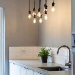 Jaki kolor ścian do białych mebli w kuchni?